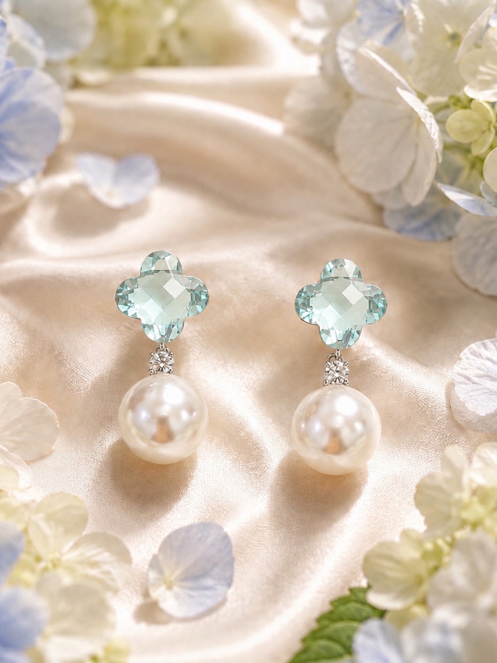 🆕🆕🆕Elegant Aquamarine CZ Clover Pearl Drop Earrings